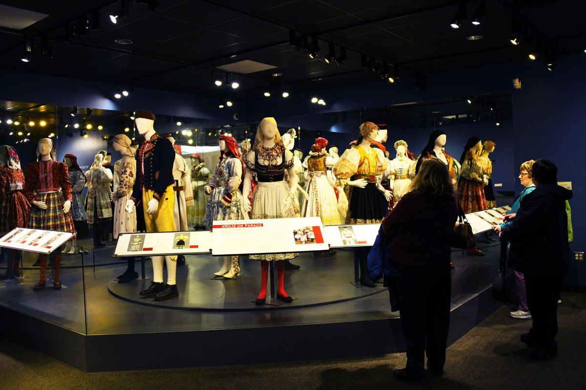 051 L.Jaeger, J.Ellis, B.Wilshusen at the kroje exhibit at the National Czech and Slovak Museum.JPG